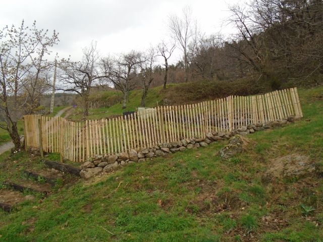 fence up